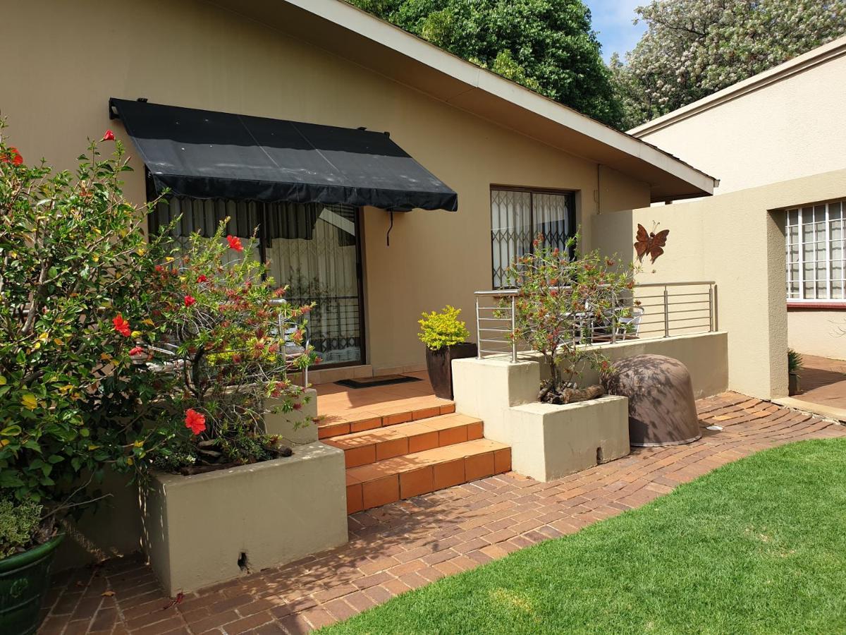 125 On Van Buuren Road Guest House Johannesburg Exterior photo